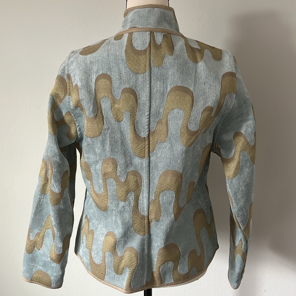 Women’s jacket - Picture 5 of 8